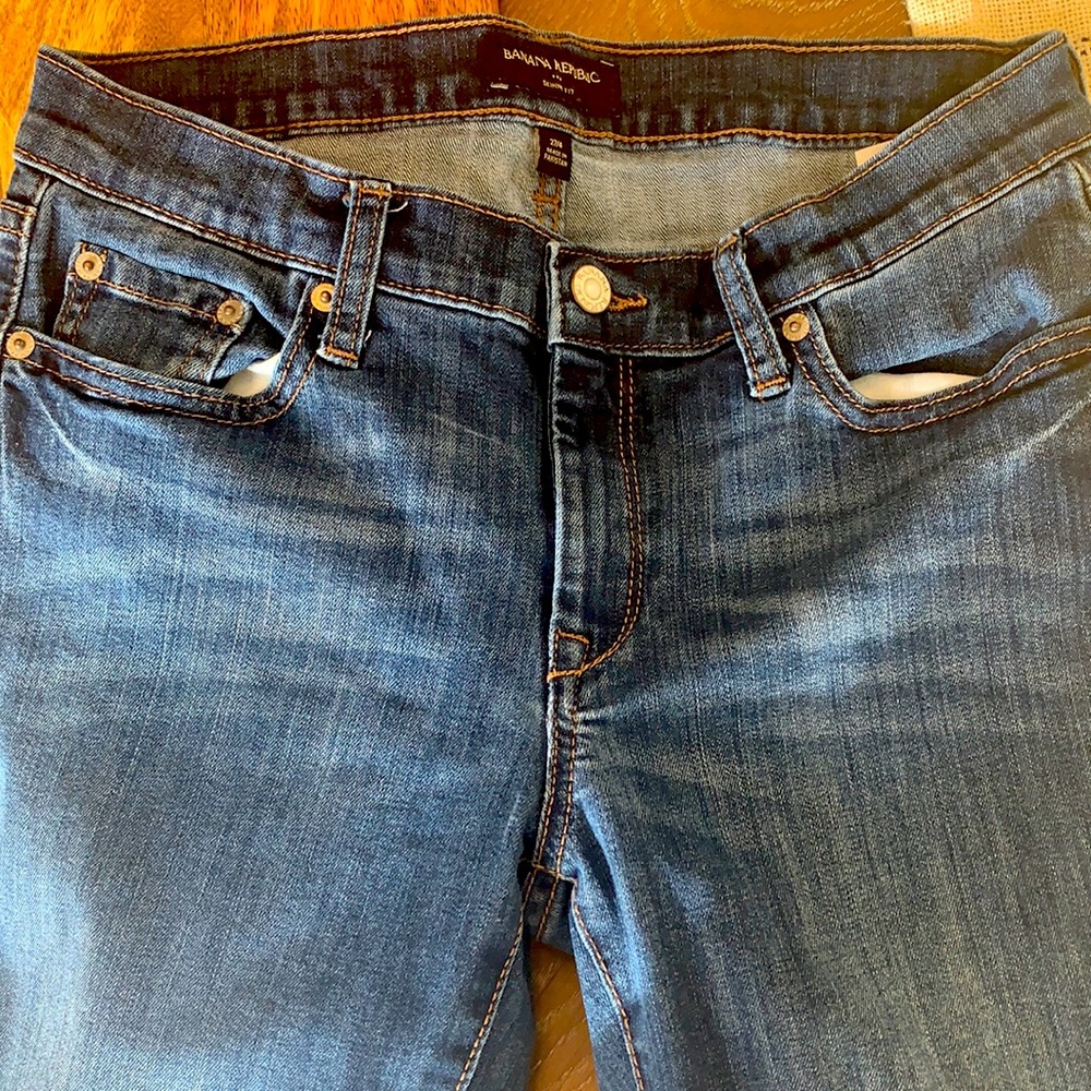 BANANA REPUBLIC SIZE 27 skinny fit jeans